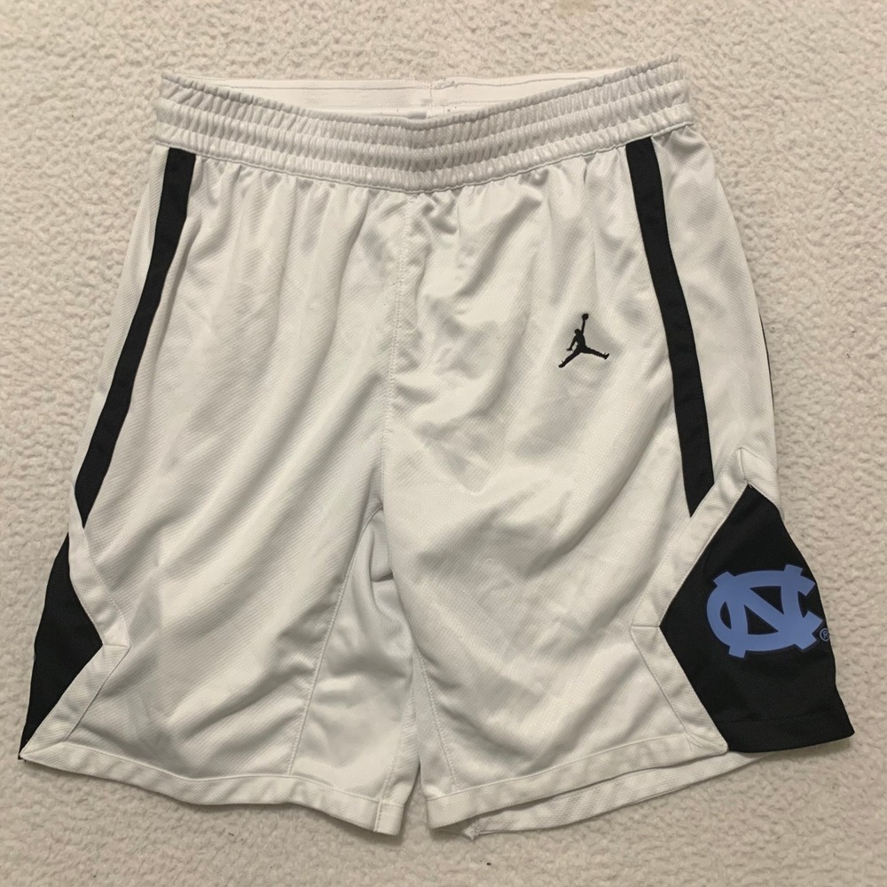 Jordan North Carolina Tar Heels UNC Basketball Shorts Mens M White AR4321-106